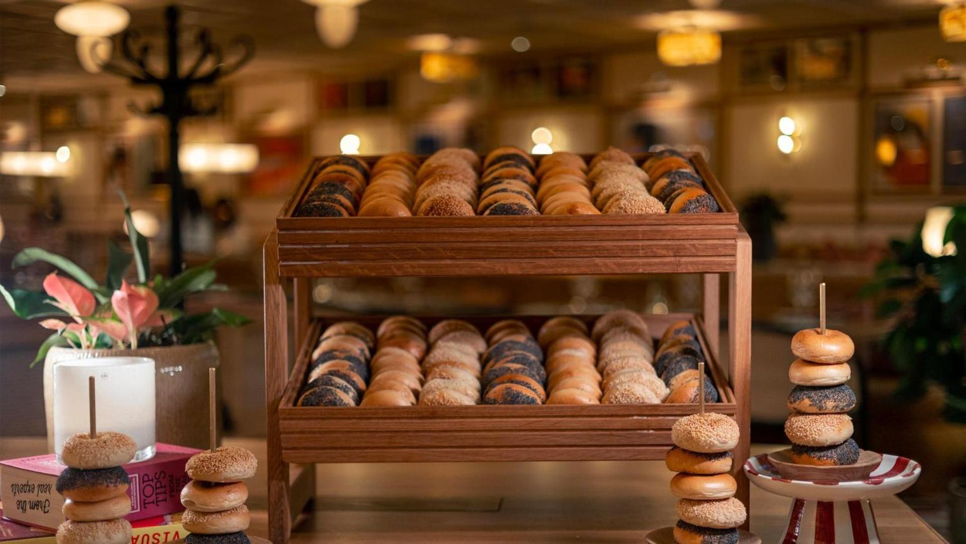 Готель Jacyz Гетеборг Екстер'єр фото Bagels at a bakery